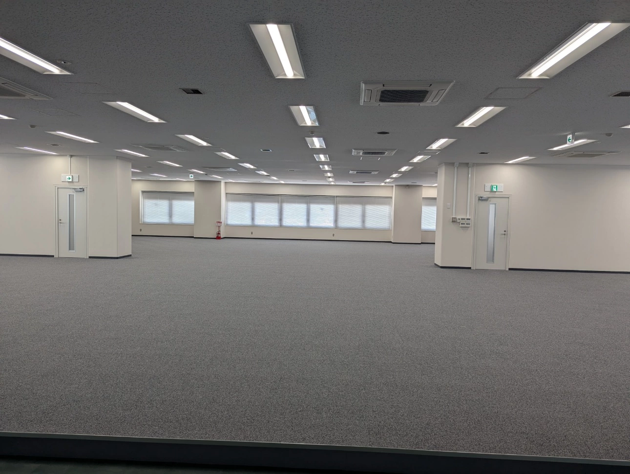 埼玉県戸田市新曽南の倉庫